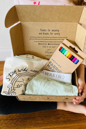 Organic cotton colour in pyjamas - Awakind.co