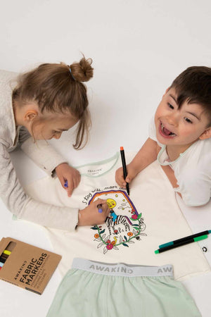 Organic cotton colour in pyjamas - Awakind.co