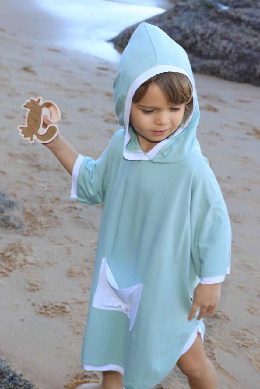 Kids Unisex Bamboo Poncho UPF50+ - Awakind.co